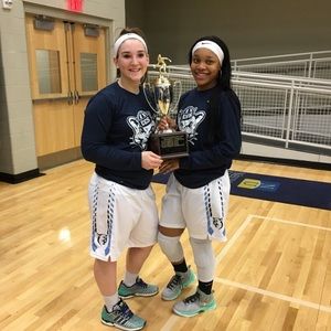 Meet your Posher, Lacy