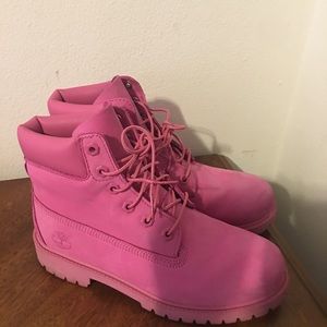 Timb boots. Size 8 in woman all pink