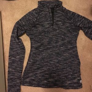 Gapfit half zip shirt
