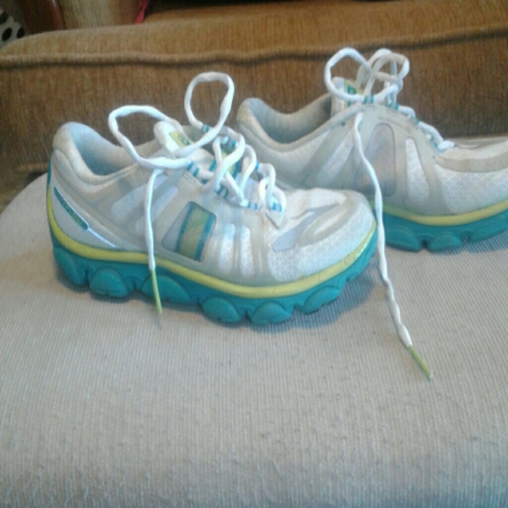 Brooks Women's shoes