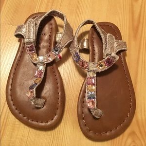 Toddler girls size 6 new thing sandals