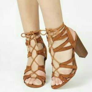 Cognac/tan heeled sandals size 6.5