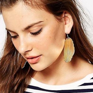 〰 WaVy Potato Chips earrings 👅