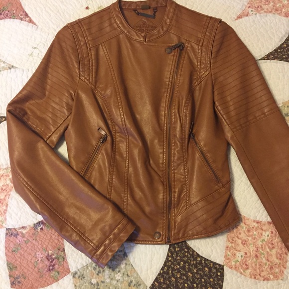 SOLD 3xHP ๐JouJou vegan leather jacket - Picture 2 of 5