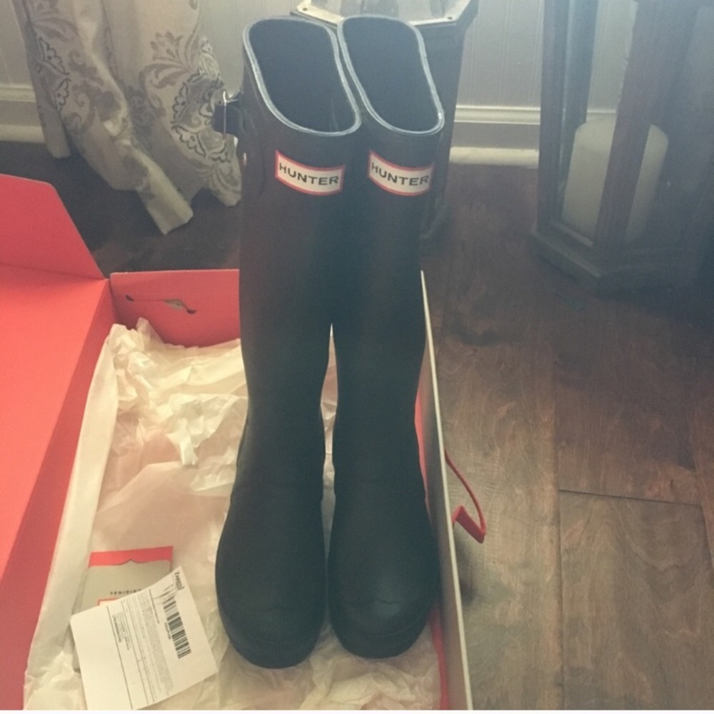 Tall Matte Black Hunter Boots - size 8