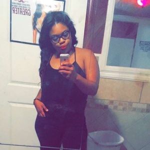 Meet your Posher, Kimbry