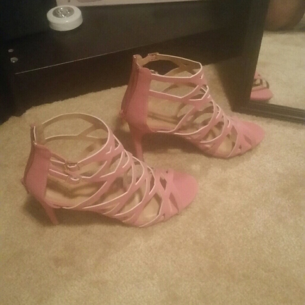 Meet your Posher, Sharon