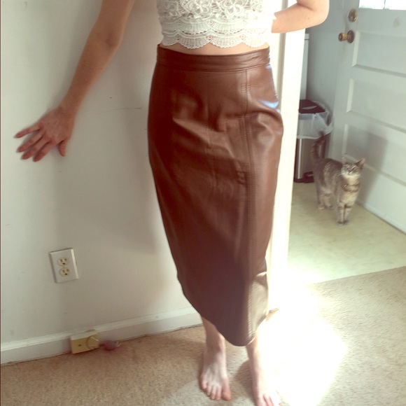 Leather skirt - Picture 2 of 3