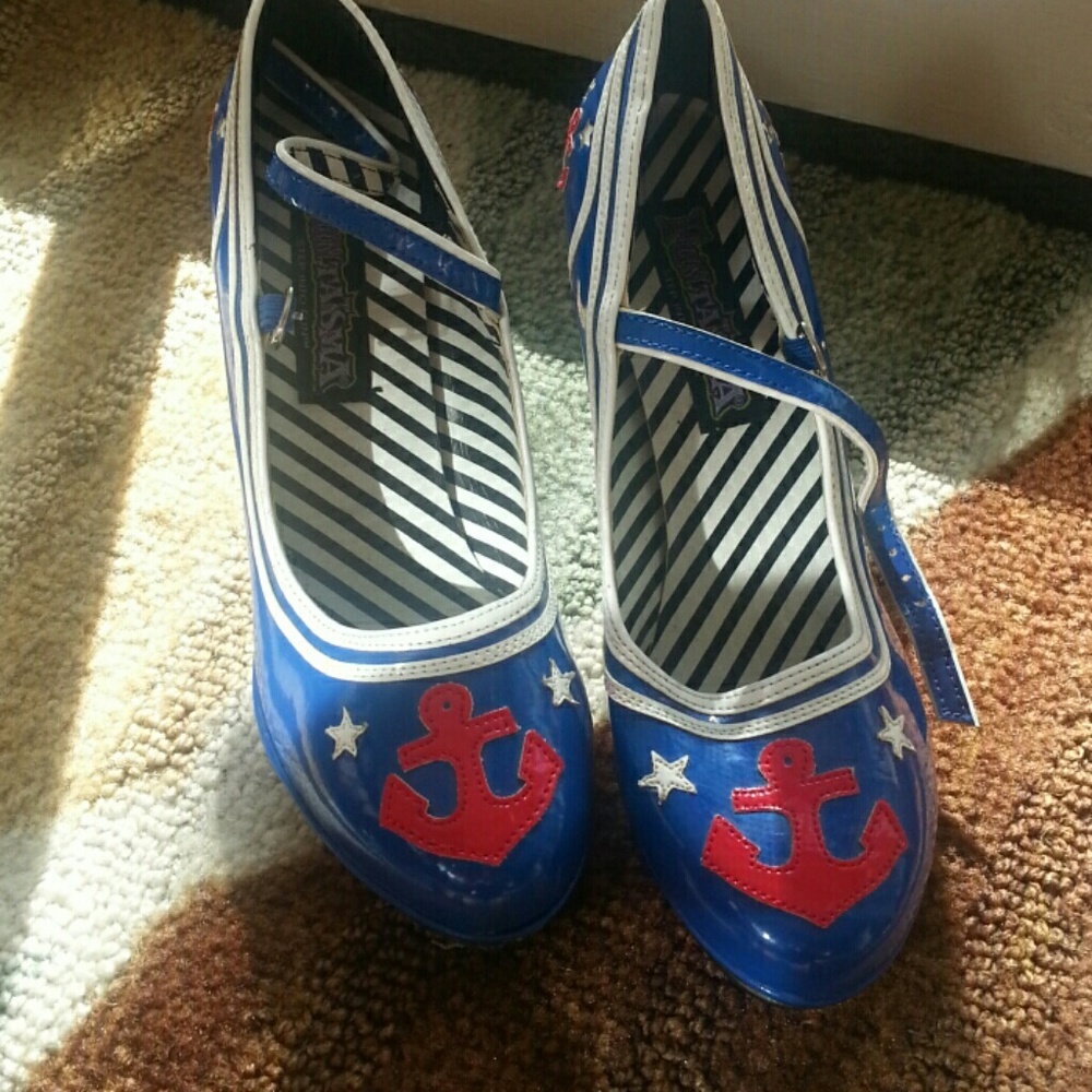 Shoes