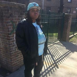 Meet your Posher, Najah