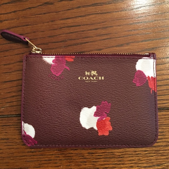 Coach Handbags - NWOT Coach Change Purse