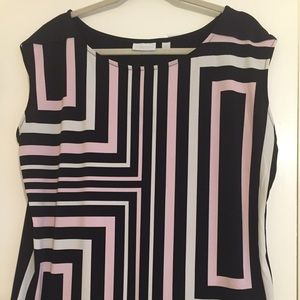 Classic pull over shell