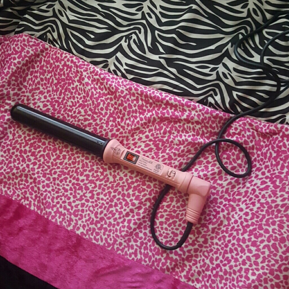 Le' angelique 1.5(35mm)  inch barrel curling rod