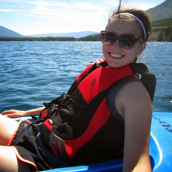 Meet your Posher, Alyson - Picture 1 of 1