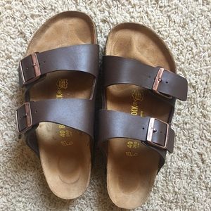 Size 40. Dark brown. Birkenstocks