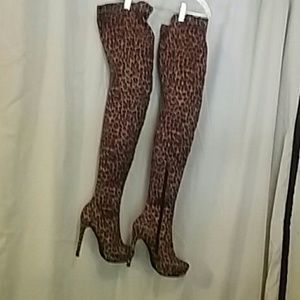 Ladies boots