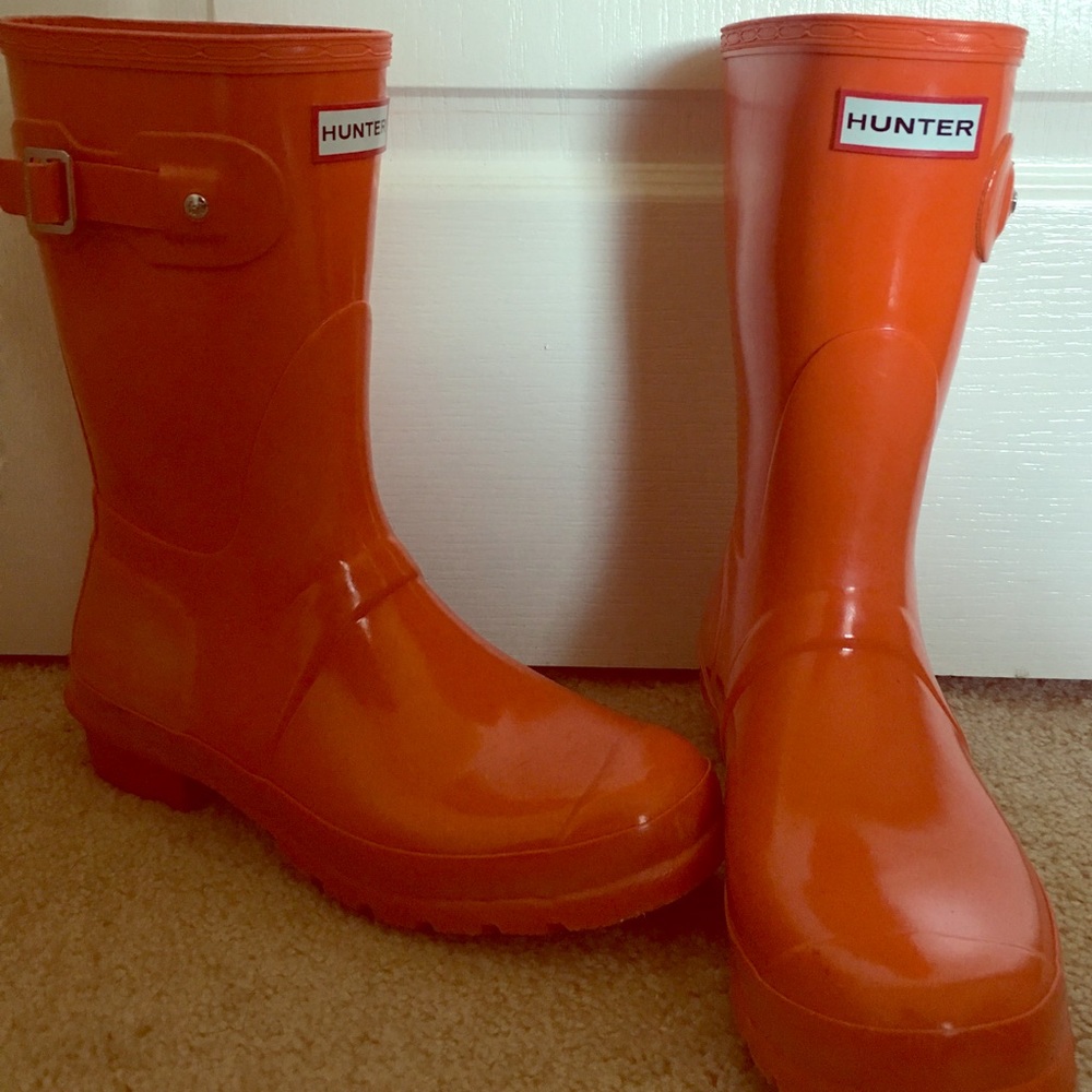 Super cute orange short hunter rain boots