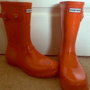 Super cute orange short hunter rain boots