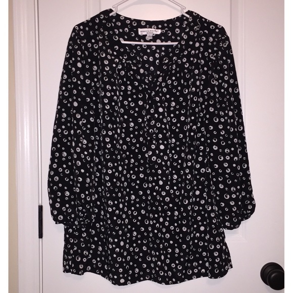 🎀 Black Tunic Blouse with White Polka Dot 🎀 - Picture 1 of 2