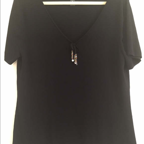 Black knitted top with beading - Picture 2 of 3