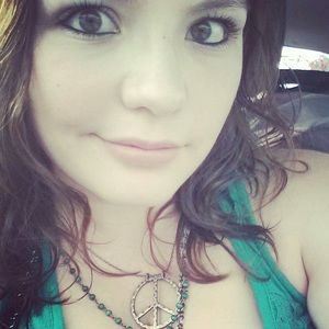 Meet your Posher, Lacy