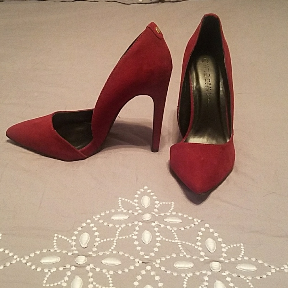 Maroon Heels
