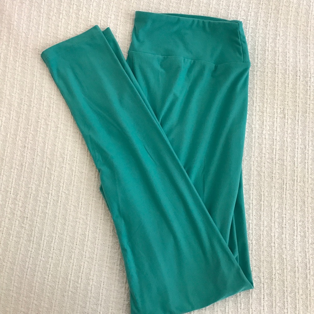 LuLaRoe Tall/Curvy Leggings