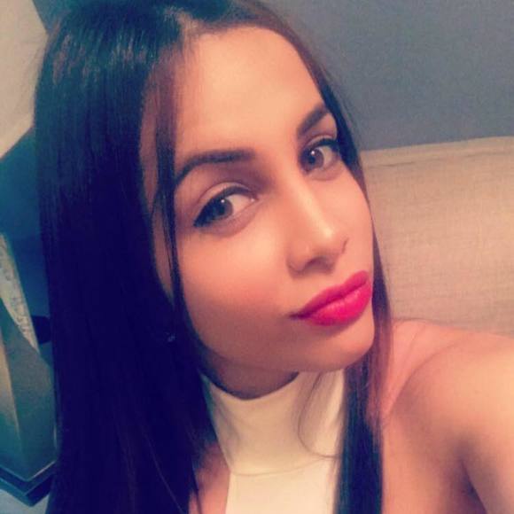 Meet your Posher, Mariel - Picture 1 of 1