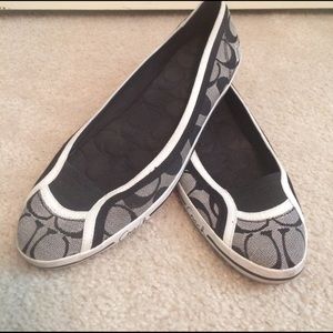 Black and white Coach alpine flats!