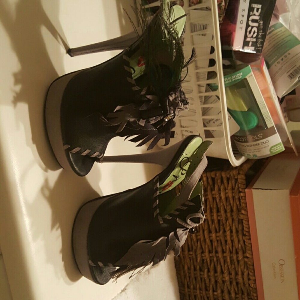 Heels/willing to make trades