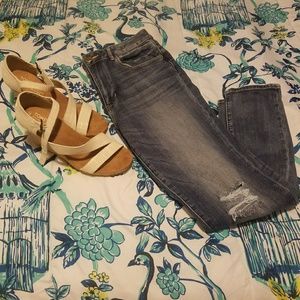 American Eagle High Rise Jegging