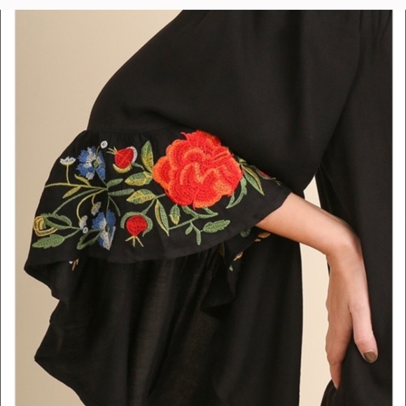 NEW 🌺 Arrival beautiful off the shoulder dress - Picture 4 of 4