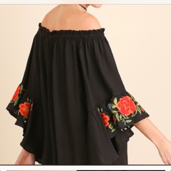 NEW 🌺 Arrival beautiful off the shoulder dress - Picture 2 of 4