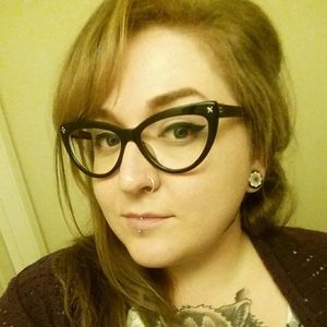 Meet your Posher, Fifi