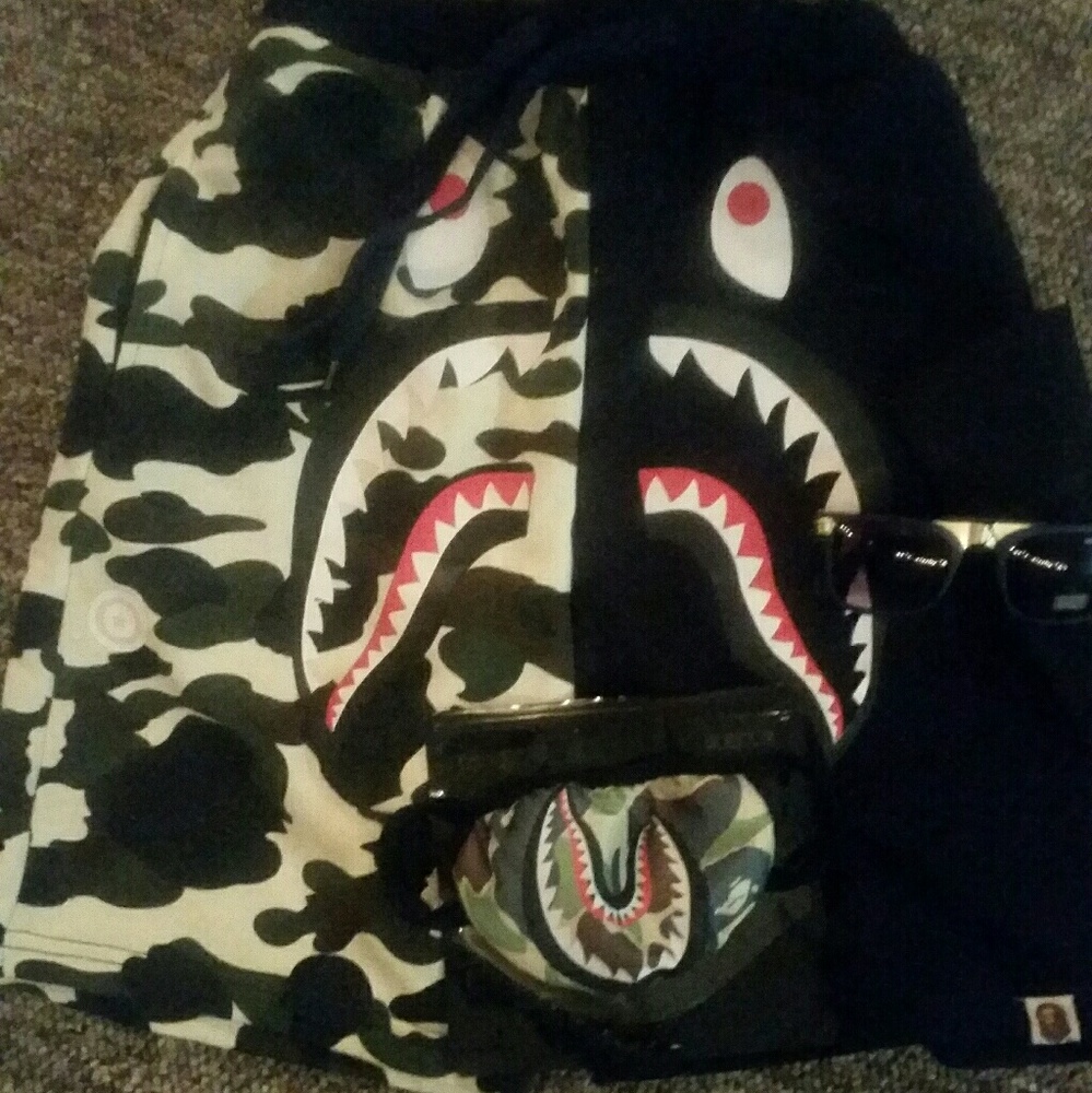 Bathing ape shorts and mask