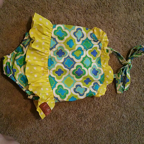 Girls swim suit - Picture 1 of 2