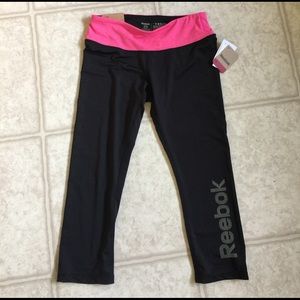 Small black & pink Reebok capri athletic pants NWT