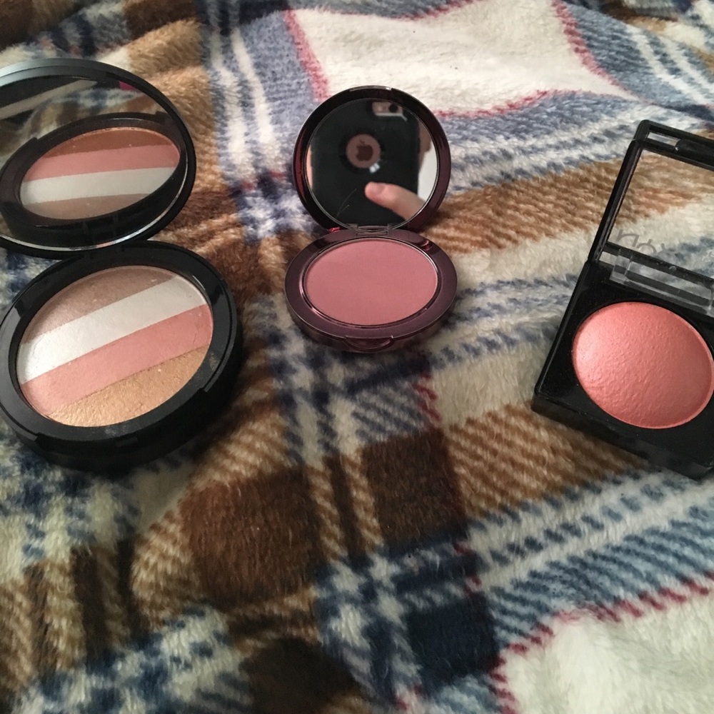 Face and cheek bundle