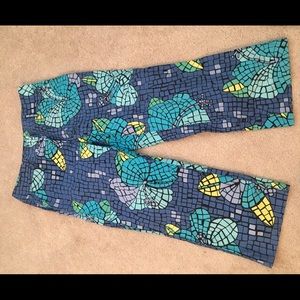 Lilly Pulitzer size 6P capris