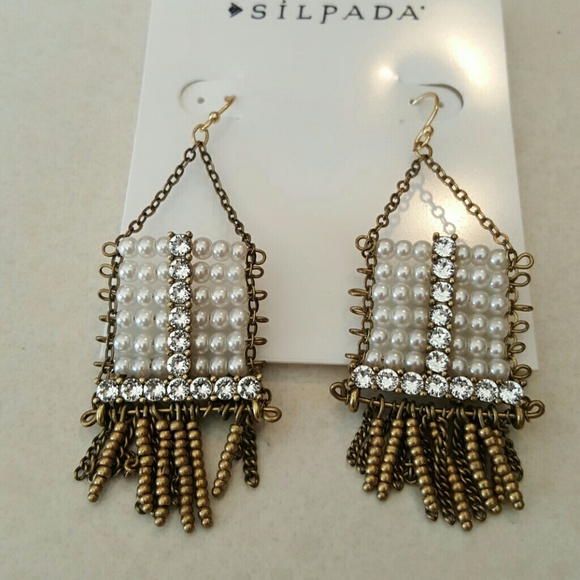 Silpada Jewelry - Silpada pearl and Swarovski drop earrings