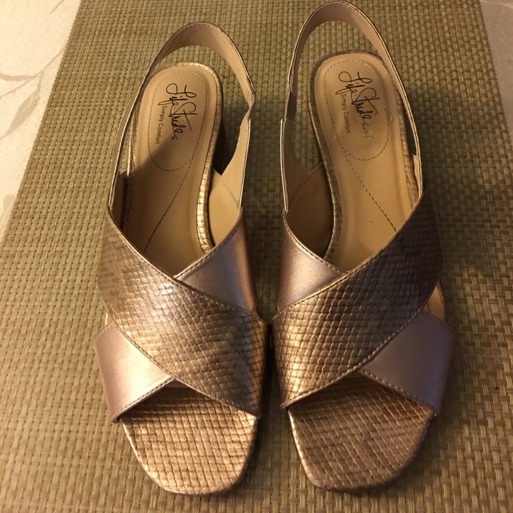 Sandal
