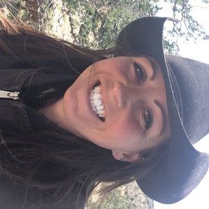 Meet your Posher, Jackie