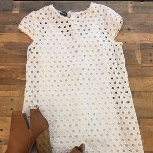 Donna Morgan eyelet shift dress with lining