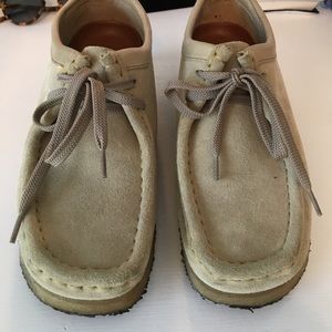 Clarks Wallabees