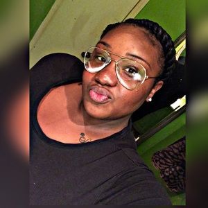 Meet your Posher, Chelsey