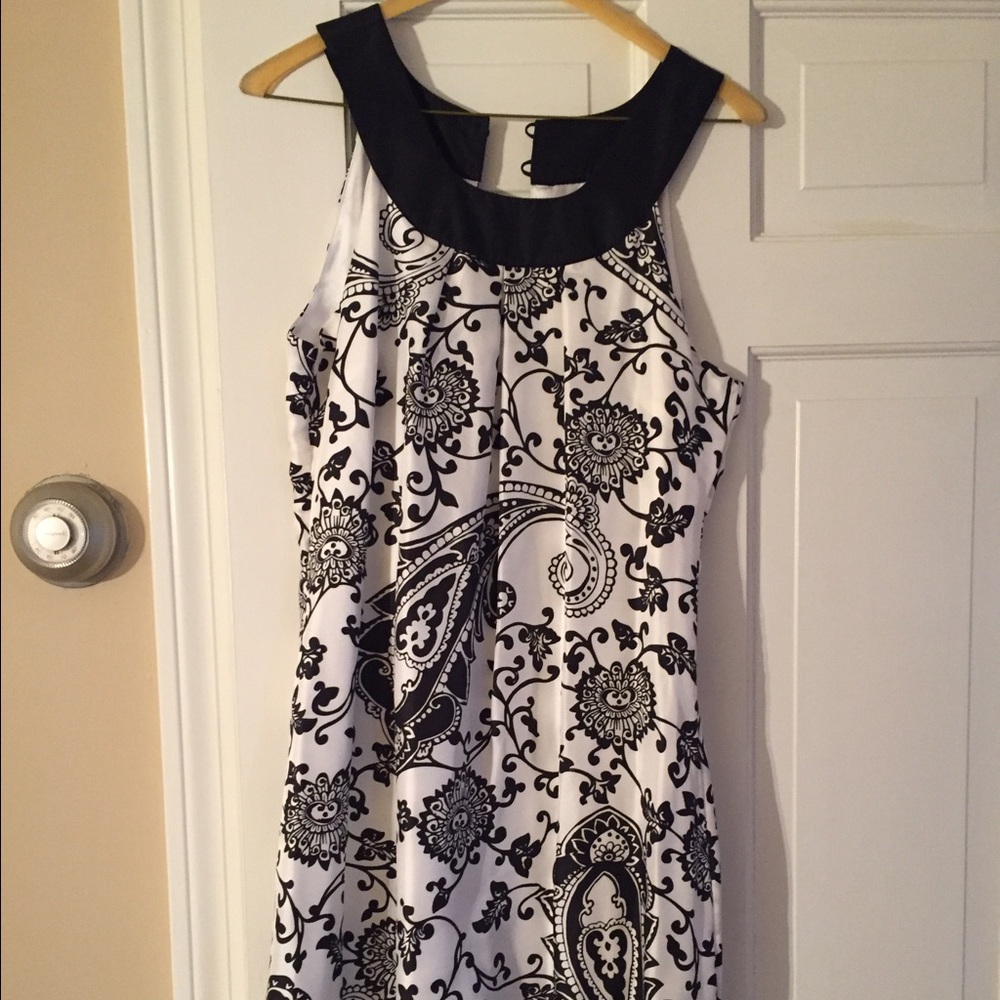 NWT WHBM 100% SILK black and White Dress