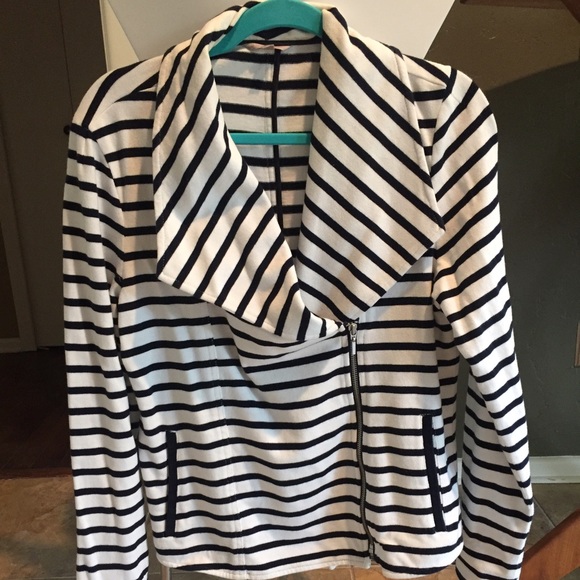 GAP Jackets & Blazers - GAP Navy & White Jacket