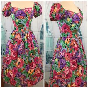 👗True Vintage Floral Dress, Tags 7/8 🌺🍃