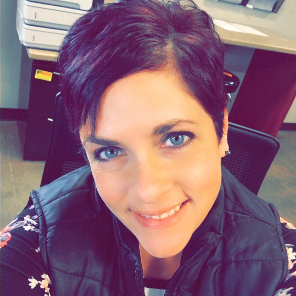 Meet your Posher, Niki