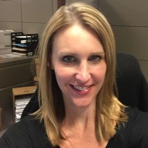 Meet your Posher, Laurie
